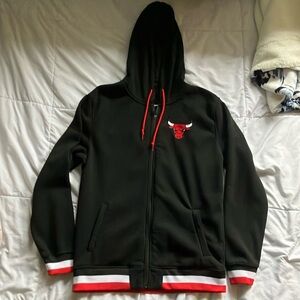 NBA bulls zip up hoodie